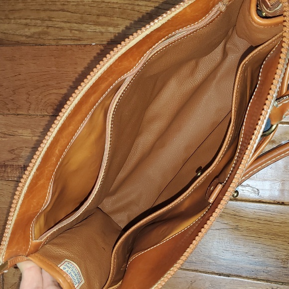 Dooney & Bourke All Weather Leather Vintage Satchel - Picture 10 of 15